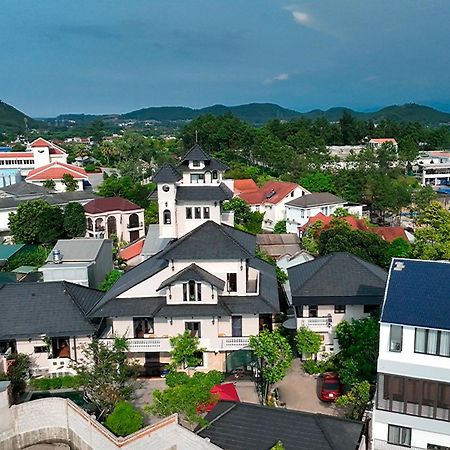 Iris Hill Villa Hue Eksteriør bilde